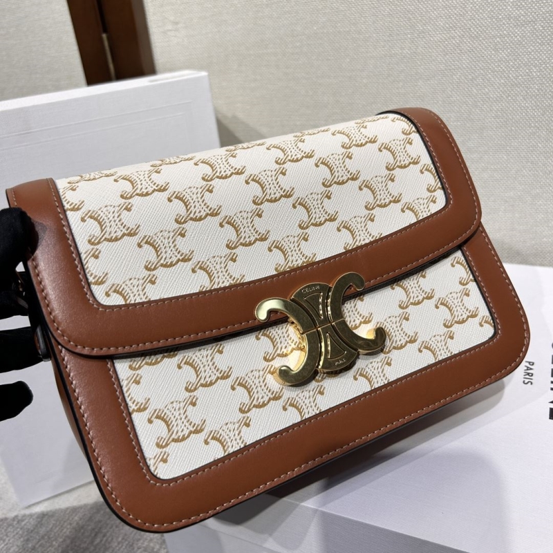 Ce1i*e triomphe bags